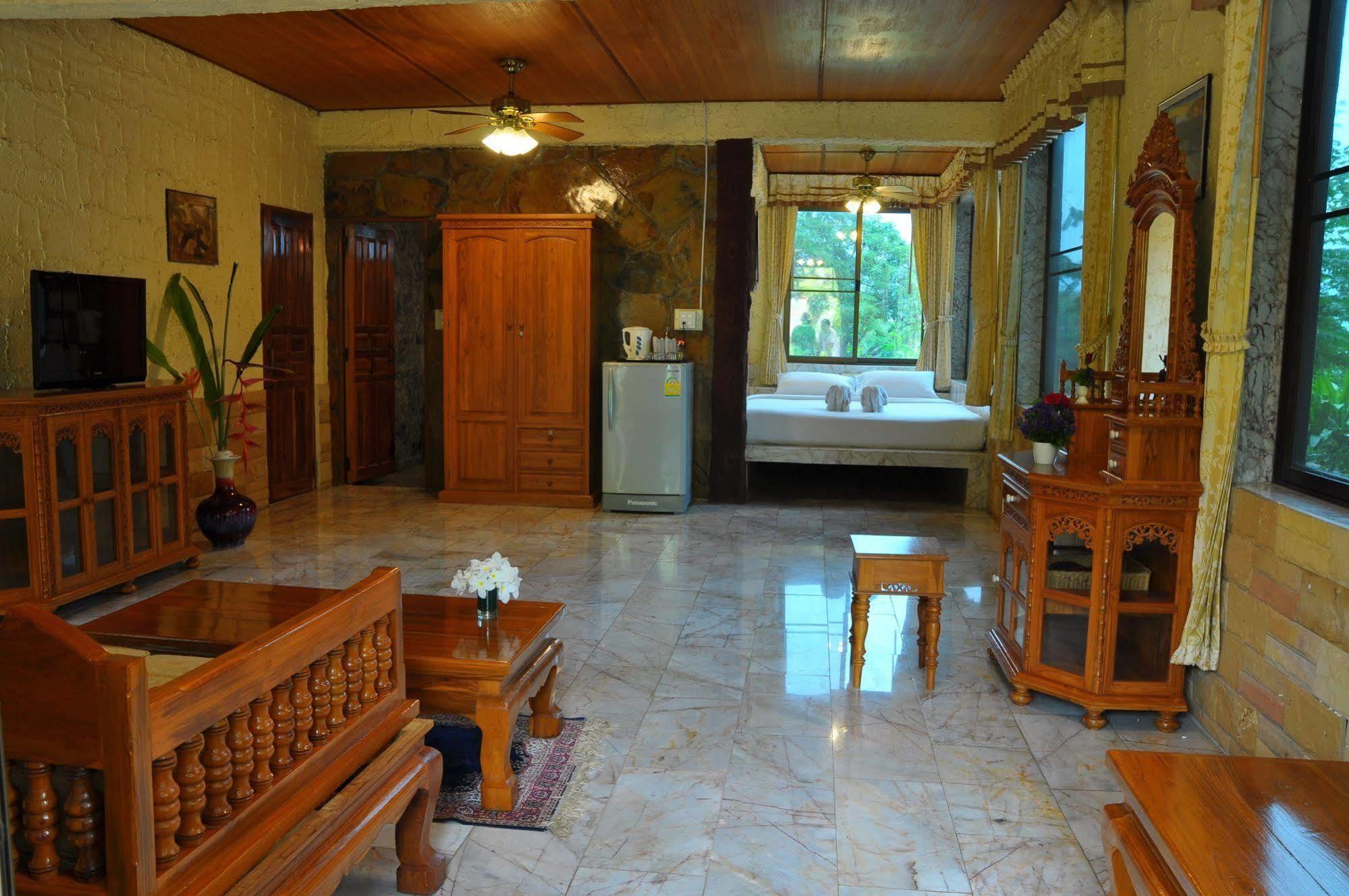 Khao Yai Garden Lodge Пакчонг Экстерьер фото
