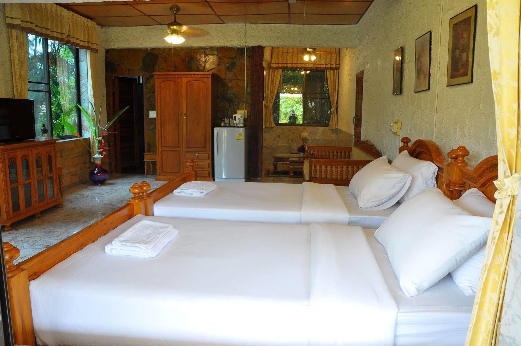 Khao Yai Garden Lodge Пакчонг Экстерьер фото